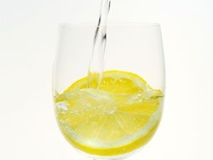 15 Reasons for Drinking Warm Lemon Water Every Morning